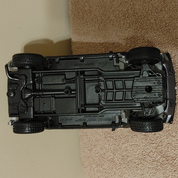 ⚫ Maisto Hummer - Picture 6 of 9